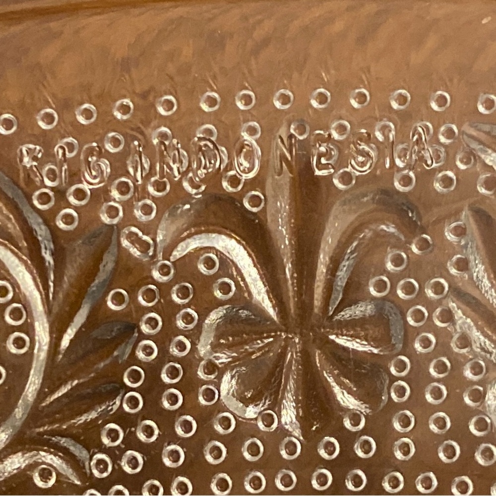 Set of 9 Vintage KIG Indonesia Pressed Glass Plates 9” Diamond Dot Fleur De Lis - Picture 9 of 9